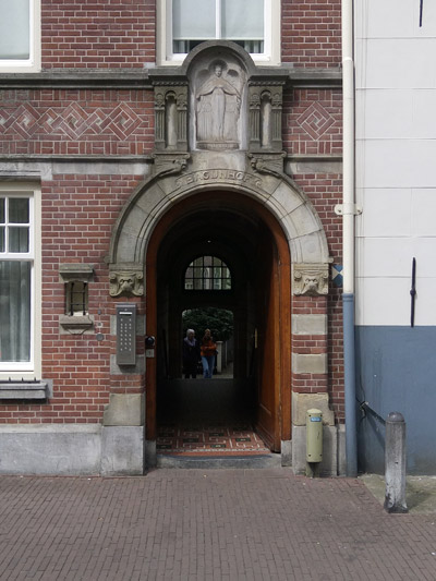 spui